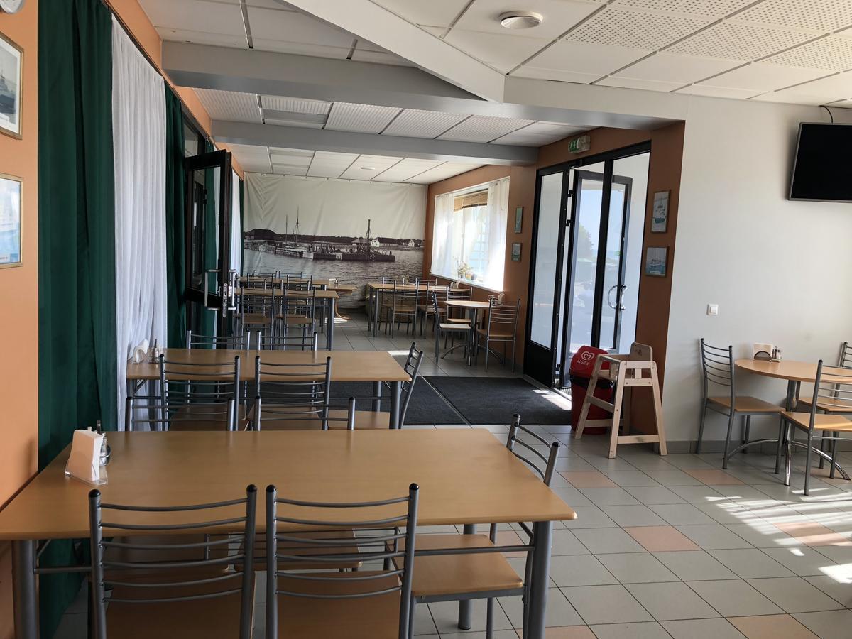 Heltermaa Hostel Extérieur photo